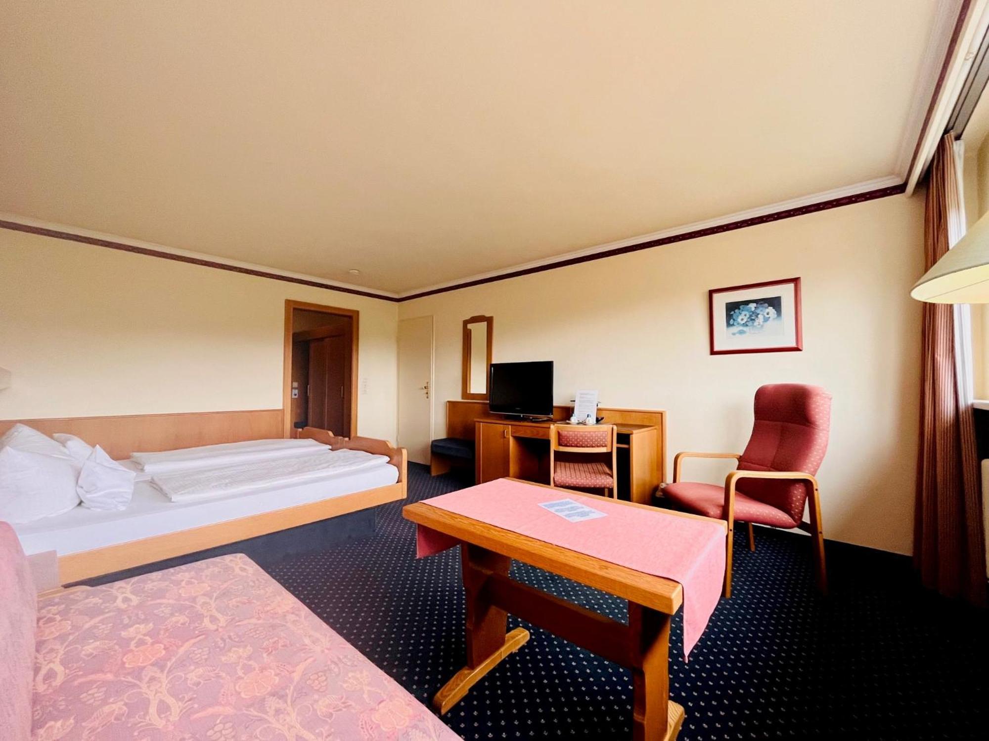 Hotel Sonnenberg Garni Hinterzarten Luaran gambar